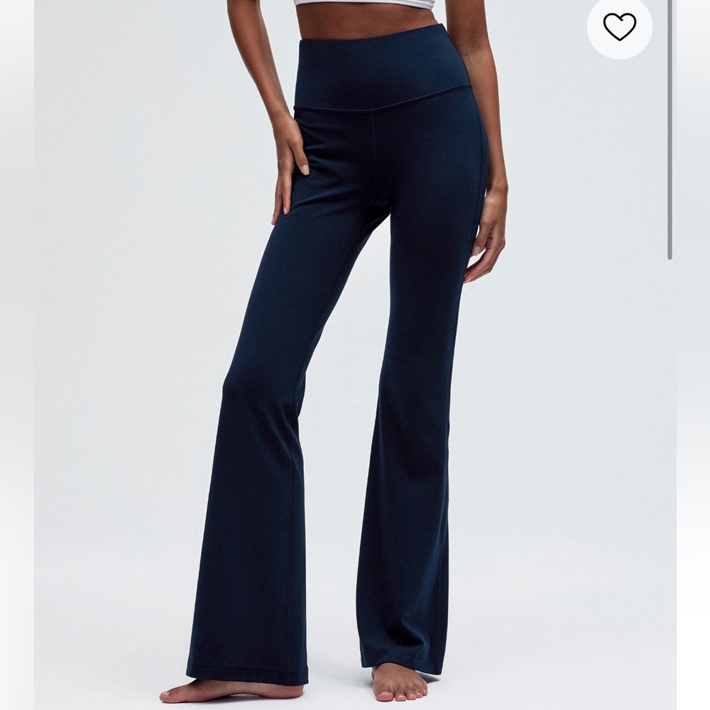 Lululemon Groove Super-High-Rise Flared Pant Nulu *Regular